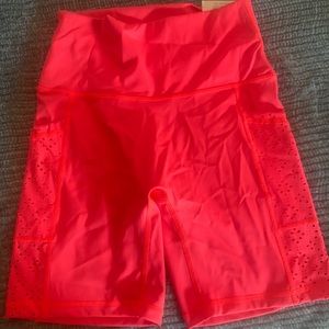 Aerie coral bike shorts M